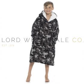 Kids Camo Print Fleece Hoodie With Long Sleeves by Foxbury